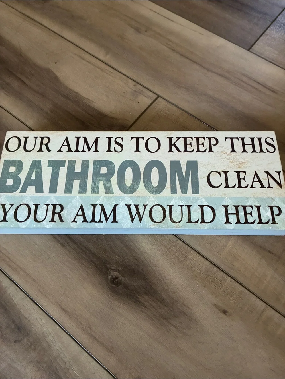 Bundle of bathroom decor